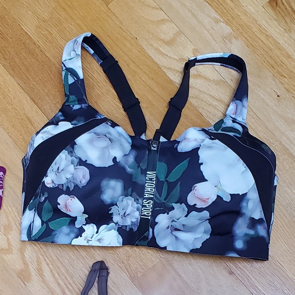 Incredible Knockout Victoria's Secret Sports Bra